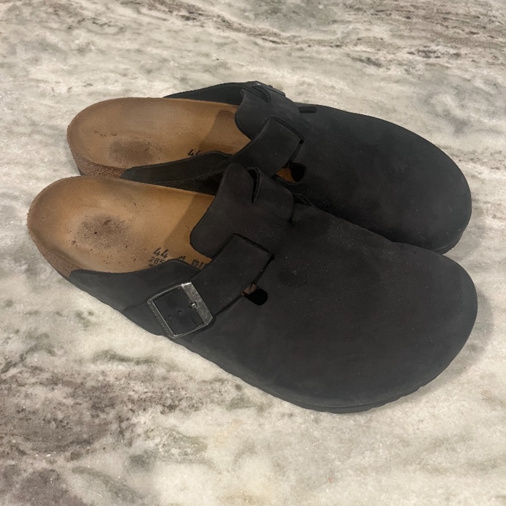 Men’s Boston Birkenstock Clogs
